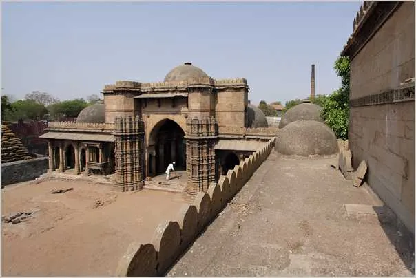Taxi Service In porbandar